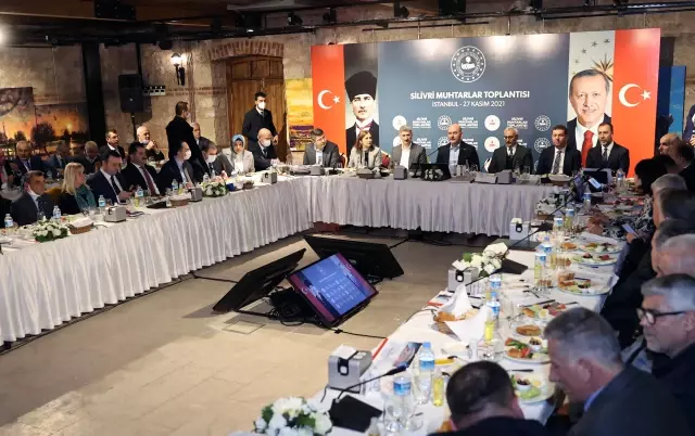 İÇİŞLERİ BAKANI SOYLU, ÇATALCA'DA MUHTARLARLA BİR ARAYA GELDİ