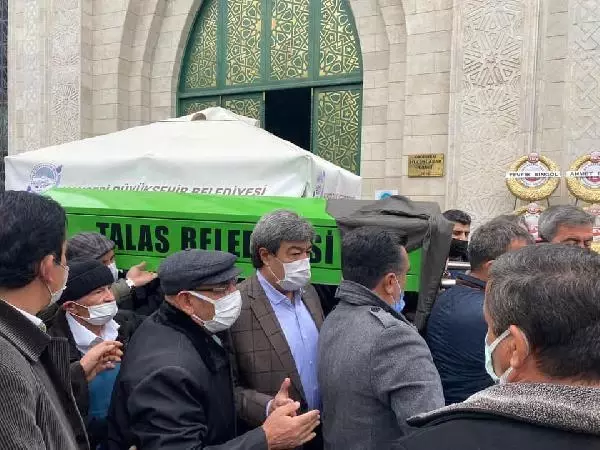 İnşaatın 11'inci katından düşen Bedirhan, son yolculuğuna uğurlandı