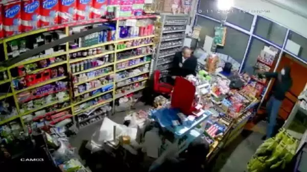 Market sahibine iş yerinde silahlı saldırı