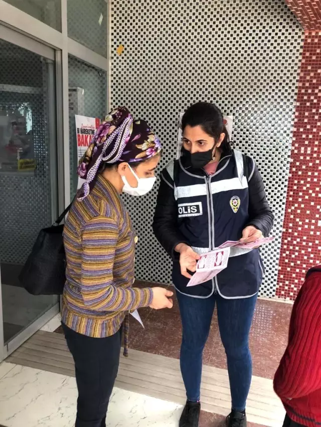 Samandağ polisi, ilçede KADES uygulamasını tanıttı
