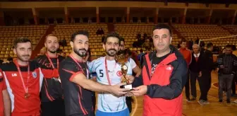 Şanlıurfa: Son dakika haberi | Şehit öğretmen Aybüke anısına düzenlenen turnuva sona erdi Şanlıurfa: Son dakika haberi | Şehit öğretmen Aybüke anısına düzenlenen turnuva sona erdi