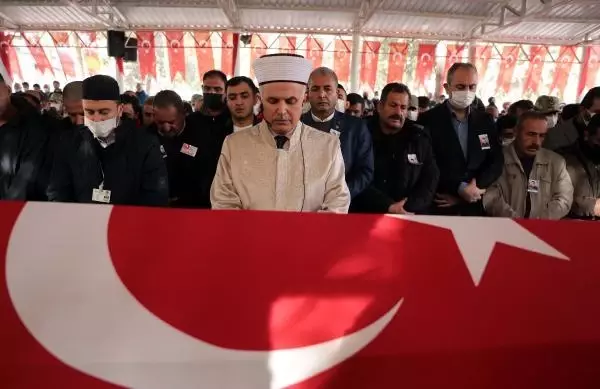 Son dakika haberleri | Şehit Uzman Çavuş Savaş Dinç, son yolculuğuna uğurlandı