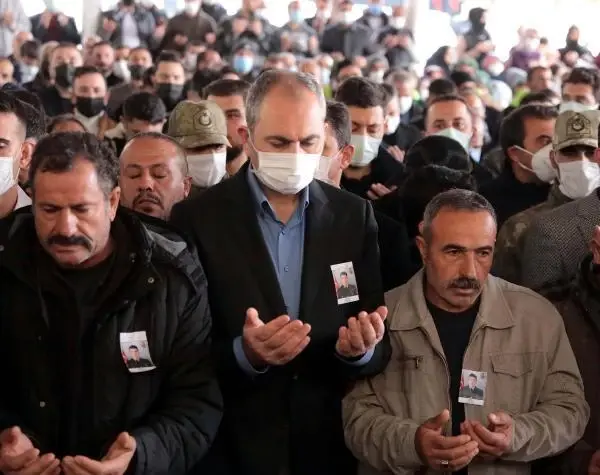 Son dakika haberleri | Şehit Uzman Çavuş Savaş Dinç, son yolculuğuna uğurlandı