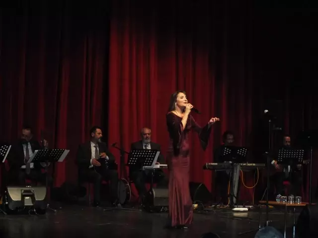 Sivas'ta THM Korosu konser verdi