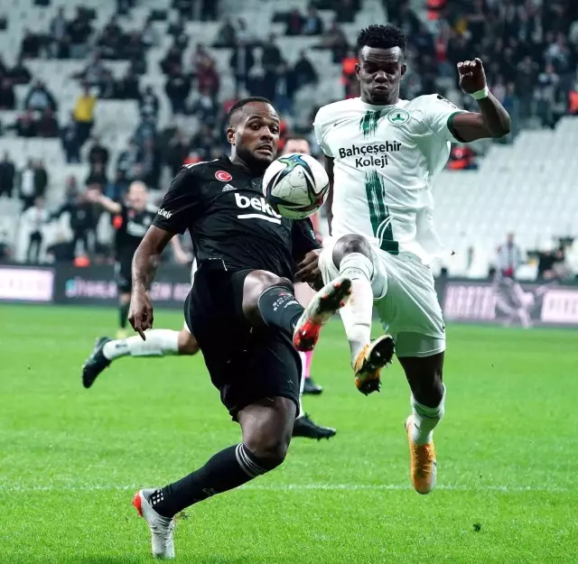 Spor Toto Süper Lig: Beşiktaş: 0 - GZT Giresunspor: 1 (İlk yarı)