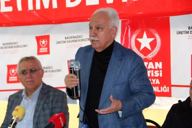 Vatan Partisi Genel Başkanı Doğu Perinçek, çiftçilerle buluştu