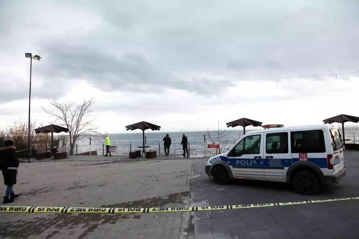 20 gündür kayıp olan Kur'an kursu öğrencisinin cansız bedeni Van Gölü'nde bulundu