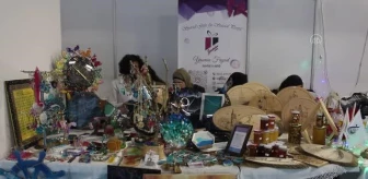 Arap kadınları 8'inci İİT Helal Expo'da el sanatlarını sergiledi