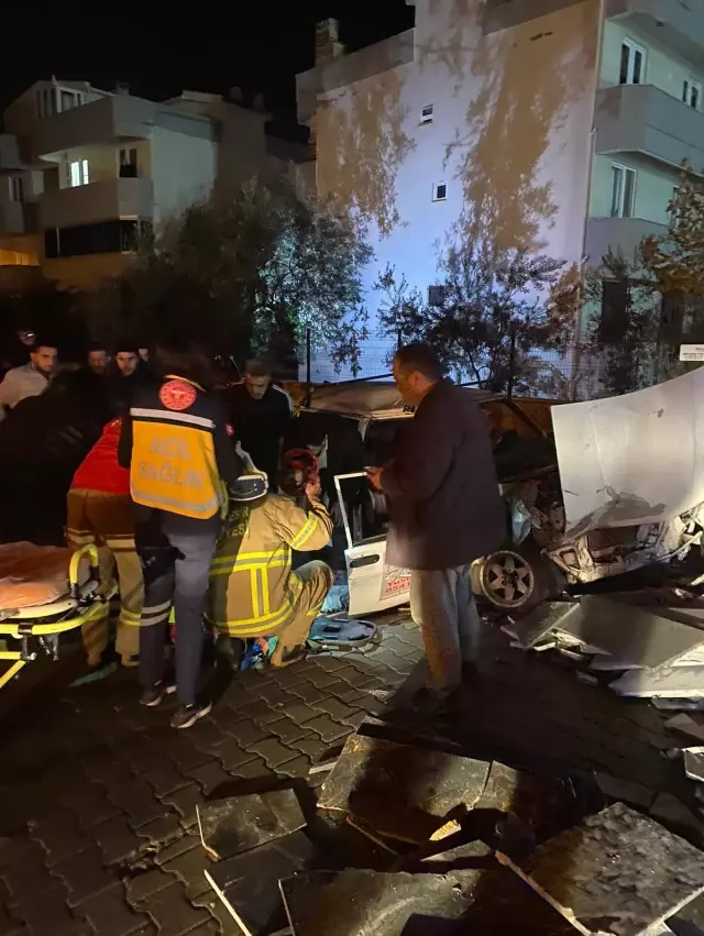 Balıkesir'de iki trafik kazasında 5 kişi yaralandı