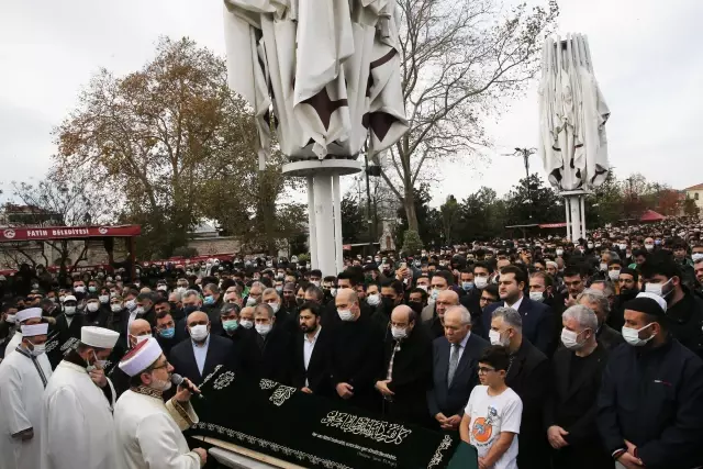 Son dakika haber... Teknoloji kampı yolunda geçirdikleri kazada hayatını kaybeden İHH gönüllüleri son yolculuklarına uğurlandı