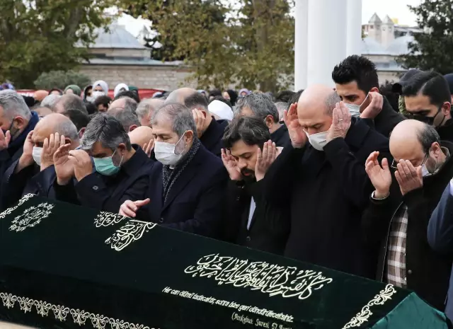 Son dakika haber... Teknoloji kampı yolunda geçirdikleri kazada hayatını kaybeden İHH gönüllüleri son yolculuklarına uğurlandı