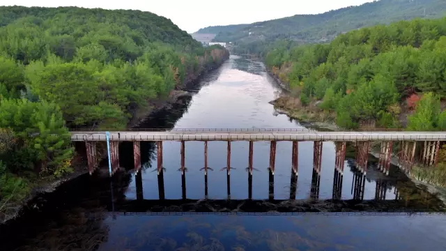 (DRONE) Ceyhan Nehri çevresinde sonbaharın renkleri hakim oldu