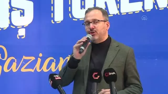 GAZİANTEP - Gençlik ve Spor Bakanı Kasapoğlu, spor tesislerinin toplu açılış töreninde konuştu