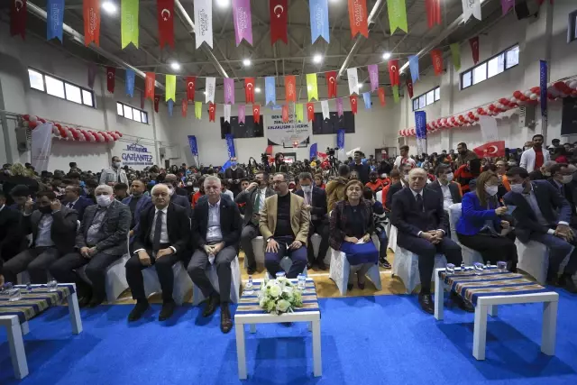 GAZİANTEP - Gençlik ve Spor Bakanı Kasapoğlu, spor tesislerinin toplu açılış töreninde konuştu