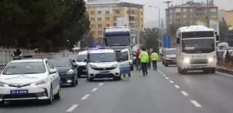 Moskova: Moskova'dan getirilen teleskop aynası, 3 bin 170 rakımdaki gözlemevine taşınıyor Moskova: Moskova'dan getirilen teleskop aynası, 3 bin 170 rakımdaki gözlemevine taşınıyor