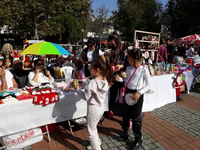 Yeni yıl pazarı kuruldu