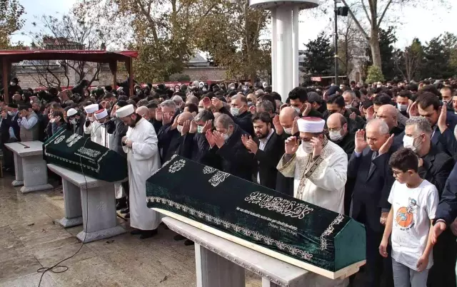 Son dakika haber... Teknoloji kampı yolunda geçirdikleri kazada hayatını kaybeden İHH gönüllüleri son yolculuklarına uğurlandı