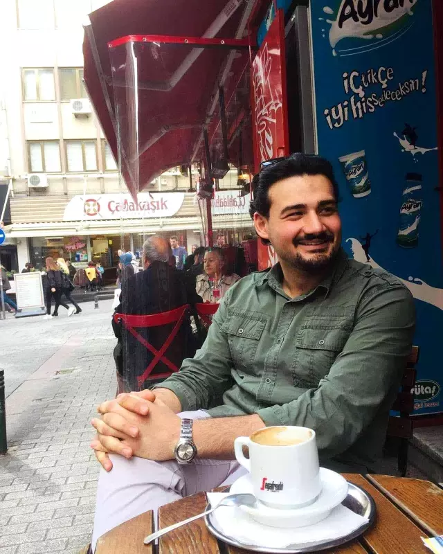 Son dakika haber... Teknoloji kampı yolunda geçirdikleri kazada hayatını kaybeden İHH gönüllüleri son yolculuklarına uğurlandı