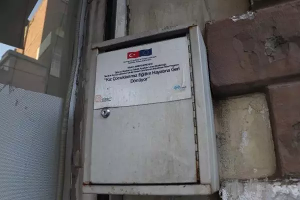 14 yaşındayken evlendirilen Diyarbakır'ın tek kadın muhtarı, 40 kız çocuğu gelin olmaktan kurtardı (2)- Yeniden