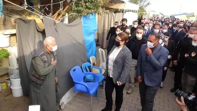 Bakan Yanık, Elbeyli Geçici Barınma Merkezi'ni ziyaret etti (2)