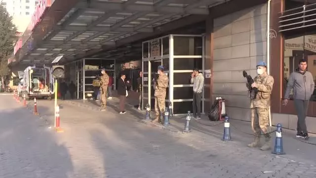 Son dakika haberleri! Bir askeri şehit ettikleri iddiasıyla gözaltına alınan 5 şüpheli adliyede