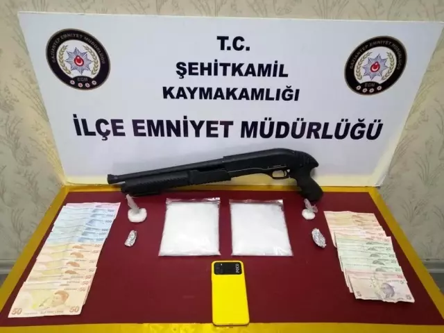Gaziantep'te 6 kilo 340 gram uyuşturucu metamfetamin ele geçirildi