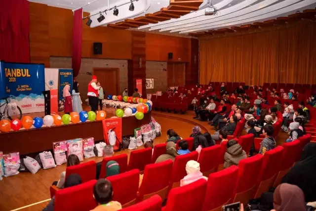 Gönül Elleri Çarşısı ve Wefa Yardım Organizasyonu işbirliği ile 130 çocuğa şenlik düzenlendi