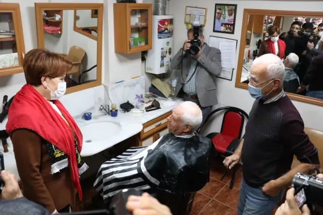 İYİ Parti Genel Başkanı Akşener, Yalova ve ilçelerinde esnafı ziyaret etti