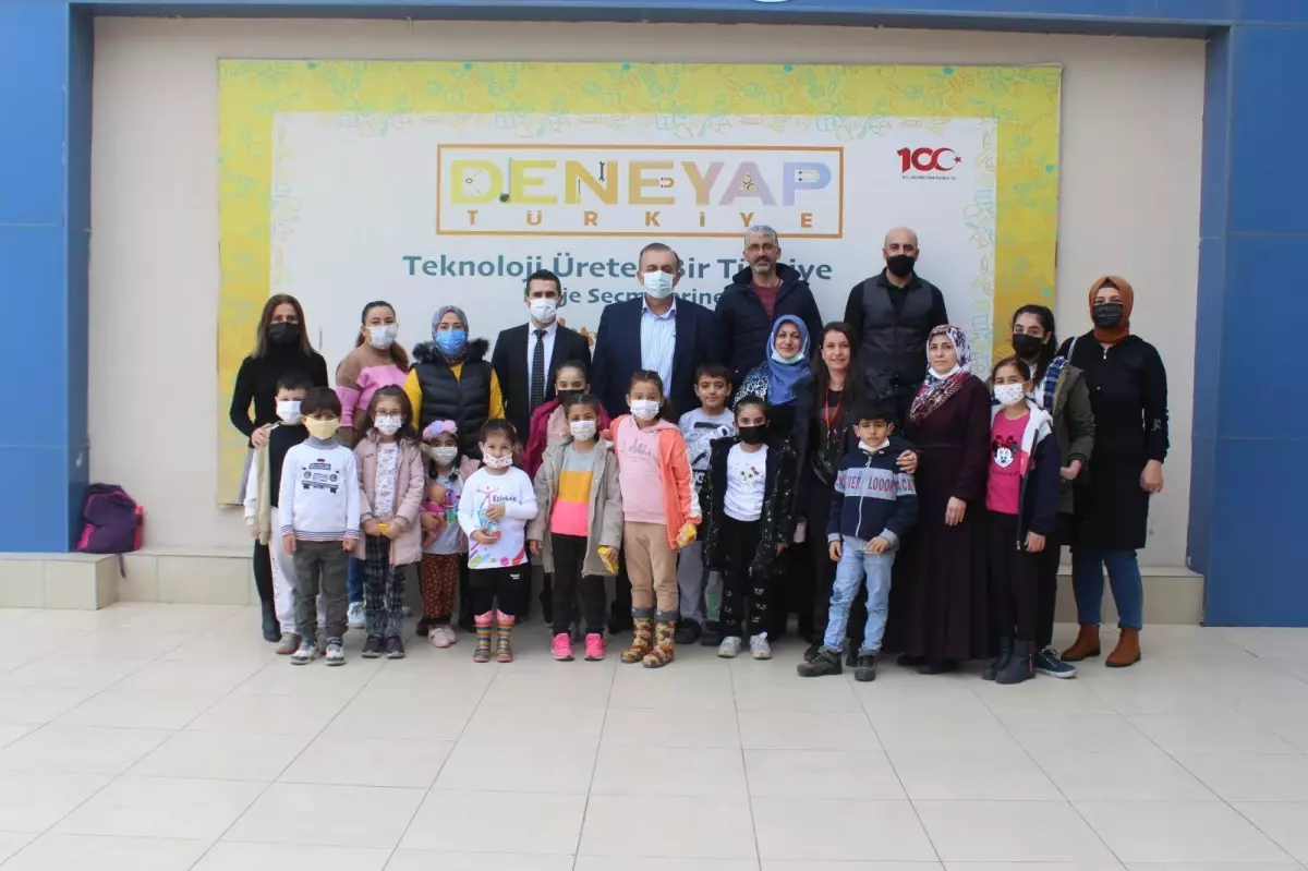 İzmir'de Deneyap İleri Robotik Şenliği'nde 47 takım mücadele etti