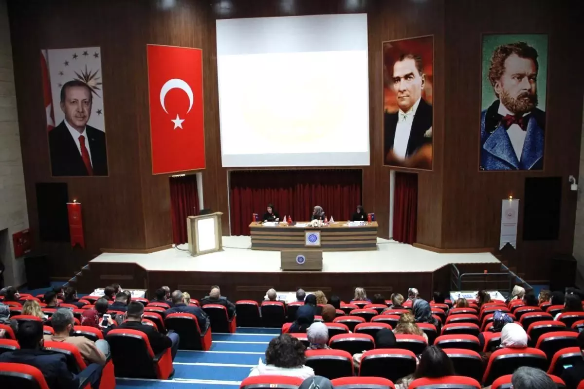 Kadına Şiddete Sıfır Tolerans Paneli Üniversitemiz Ev Sahipliğinde Düzenlendi 24-11-2021