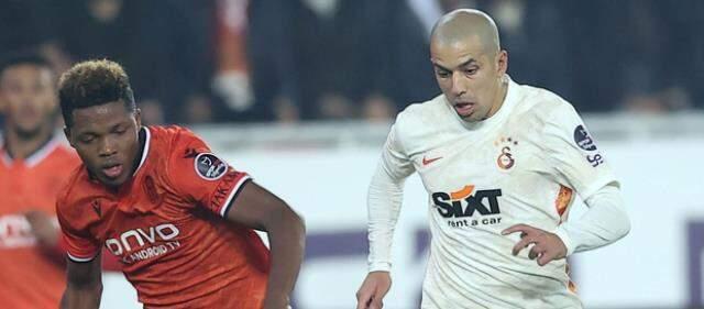 Tümer Metin'den Sumudica ve Galatasaraylı yıldızı yerden yere vurdu! Zehir zemberek sözler Tümer Metin'den Sumudica ve Galatasaraylı yıldızı yerden yere vurdu! Zehir zemberek sözler