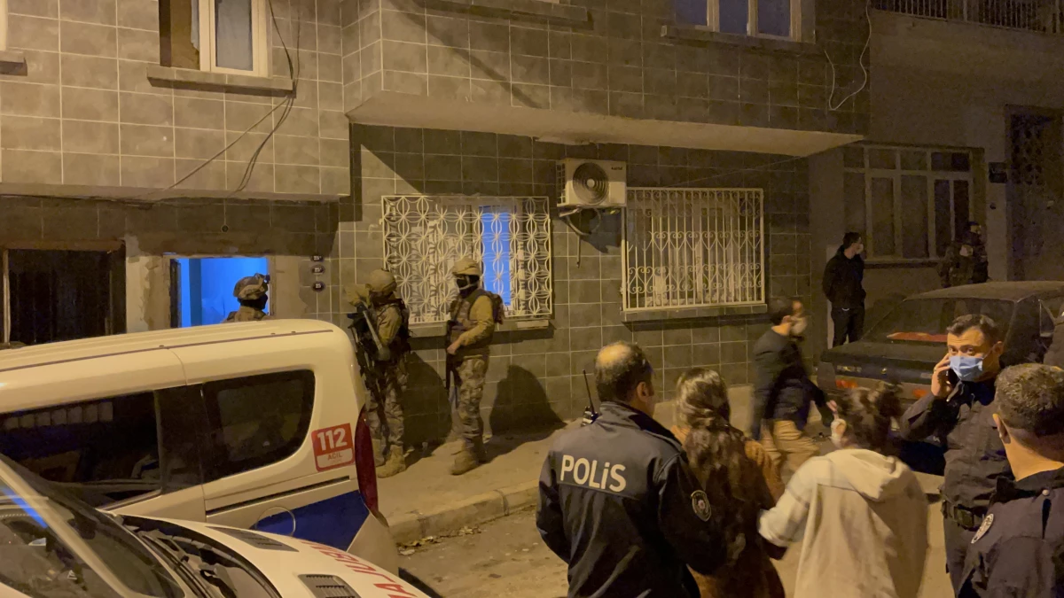 Son dakika haber... İzmir'de çocukları ve karısını rehin alan kişiyi özel harekat etkisiz hale getirdi