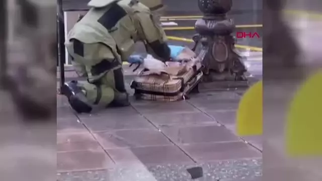 Kızılay'da şüpheli valiz fünyeyle patlatıldı