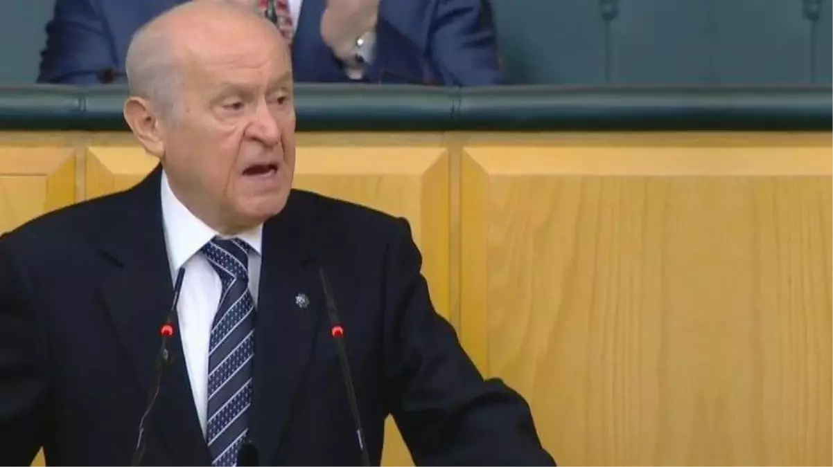 Sesinin en çok yükseldiği an! Bahçeli'nin 'Erken seçim' çıkışı parti grubunda alkış tufanı koparttı