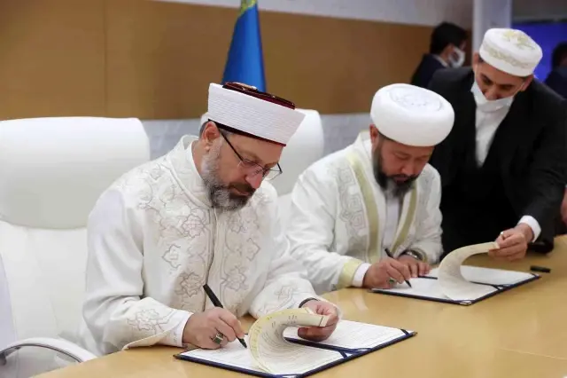 Son dakika! Diyanet İşleri Başkanı Erbaş: DEAŞ, FETÖ ve benzeri terör örgütlerine, radikal akımlara karşı dikkatli olmak zorundayız