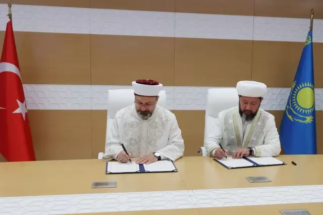 Son dakika! Diyanet İşleri Başkanı Erbaş: DEAŞ, FETÖ ve benzeri terör örgütlerine, radikal akımlara karşı dikkatli olmak zorundayız