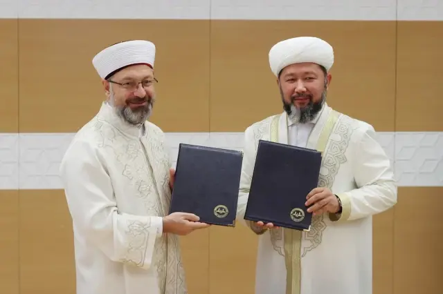 Son dakika! Diyanet İşleri Başkanı Erbaş: DEAŞ, FETÖ ve benzeri terör örgütlerine, radikal akımlara karşı dikkatli olmak zorundayız