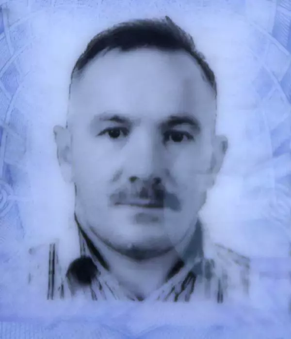 ESKİ SEVGİLİSİYLE TARTIŞTIKTAN SONRA DURAKTA İNTİHAR ETTİ