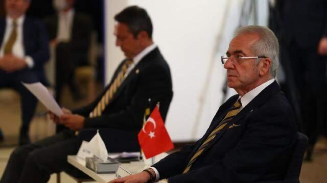 Fenerbahçe'de yönetim toplandı! Vitor Pereira'ya veda ediliyor Fenerbahçe'de yönetim toplandı! Vitor Pereira'ya veda ediliyor