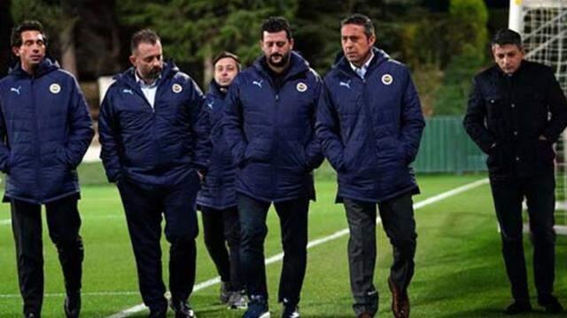 Fenerbahçe'de yönetim toplandı! Vitor Pereira'ya veda ediliyor Fenerbahçe'de yönetim toplandı! Vitor Pereira'ya veda ediliyor