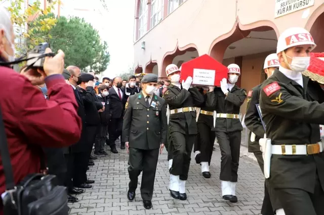 Genç astsubay toprağa verildi