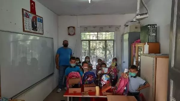 GÖNÜLLÜLERİN TADİLATINI YAPIP, YENİLEDİĞİ AKÇAKAYA İLKOKULU HİZMETE AÇILDI