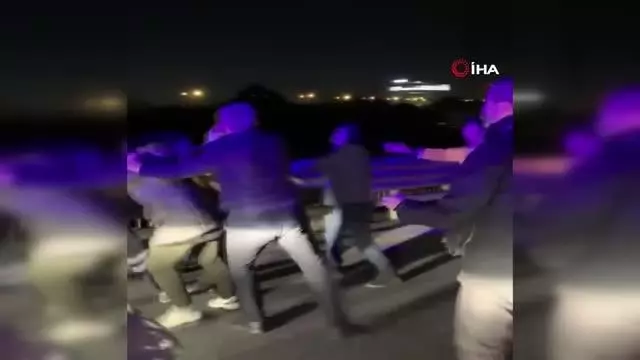 Son dakika haberleri... İETT şoförü trafikte tartıştığı ambulans sürücüsünü böyle dövdü