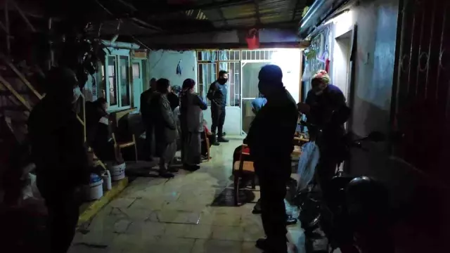 Kapıyı kırdı ama oğlunu kurtarmadı