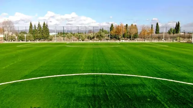 Manisa FİFA standartlarına uygun yeni bir futbol sahasına kavuşuyor