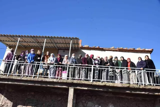 Örselli'de dokumatezgahları kuruldu, üretim başladı