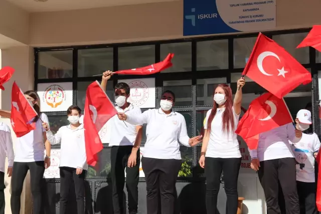 Özel eğitim öğrencileri ürettikleri projelerle 3 Aralık Dünya Engelliler Günü nü kutladı