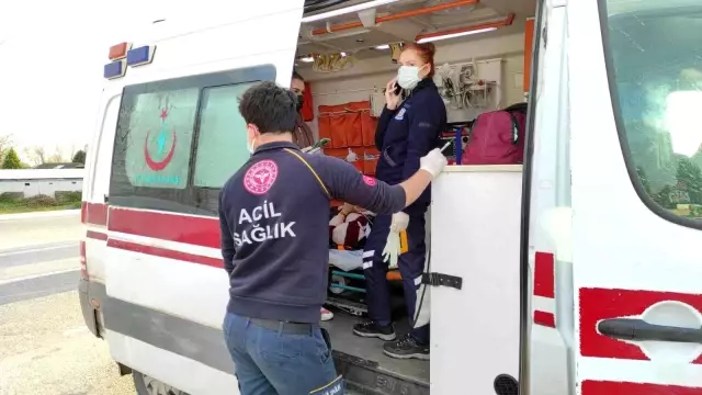 Sakarya'da otomobil ile cip çarpıştı: 2 yaralı