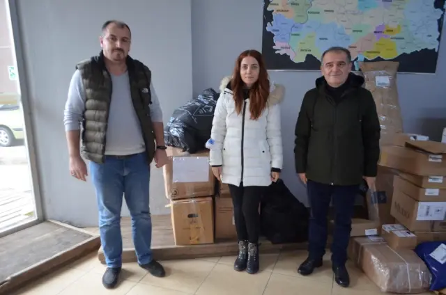ZONGULDAK - Sultan öğretmenin başlattığı giyecek yardımı Diyarbakır'daki öğrencileri ısıtacak