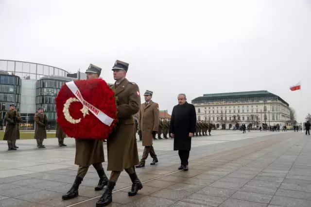 Son dakika: TBMM Başkanı Şentop, Polonya Cumhurbaşkanı Duda tarafından kabul edildi